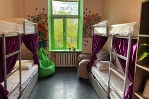 Хостел Amely. Место в мужском 8-местном номере  5