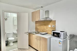 Апарт-отель River House. Апартаменты двухместный c 2х спальной кроватью и диваном 6