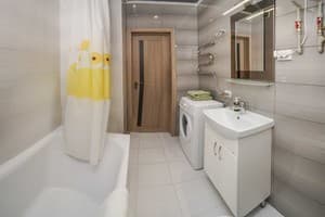 В новострое возле метро 5